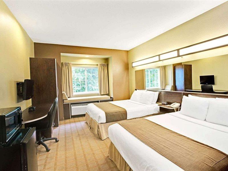 Microtel Inn & Suites By Wyndham Bryson City Ngoại thất bức ảnh