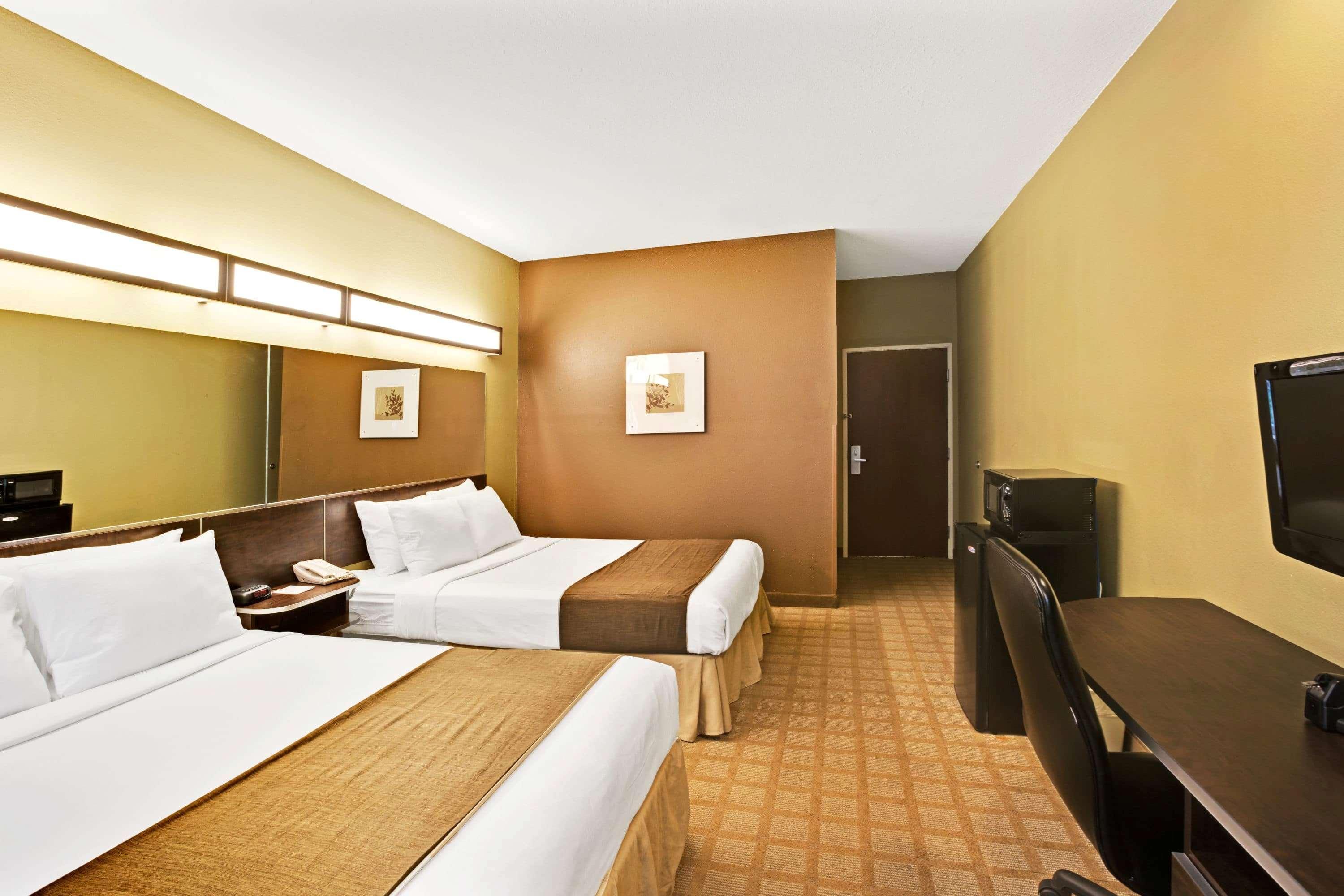 Microtel Inn & Suites By Wyndham Bryson City Ngoại thất bức ảnh