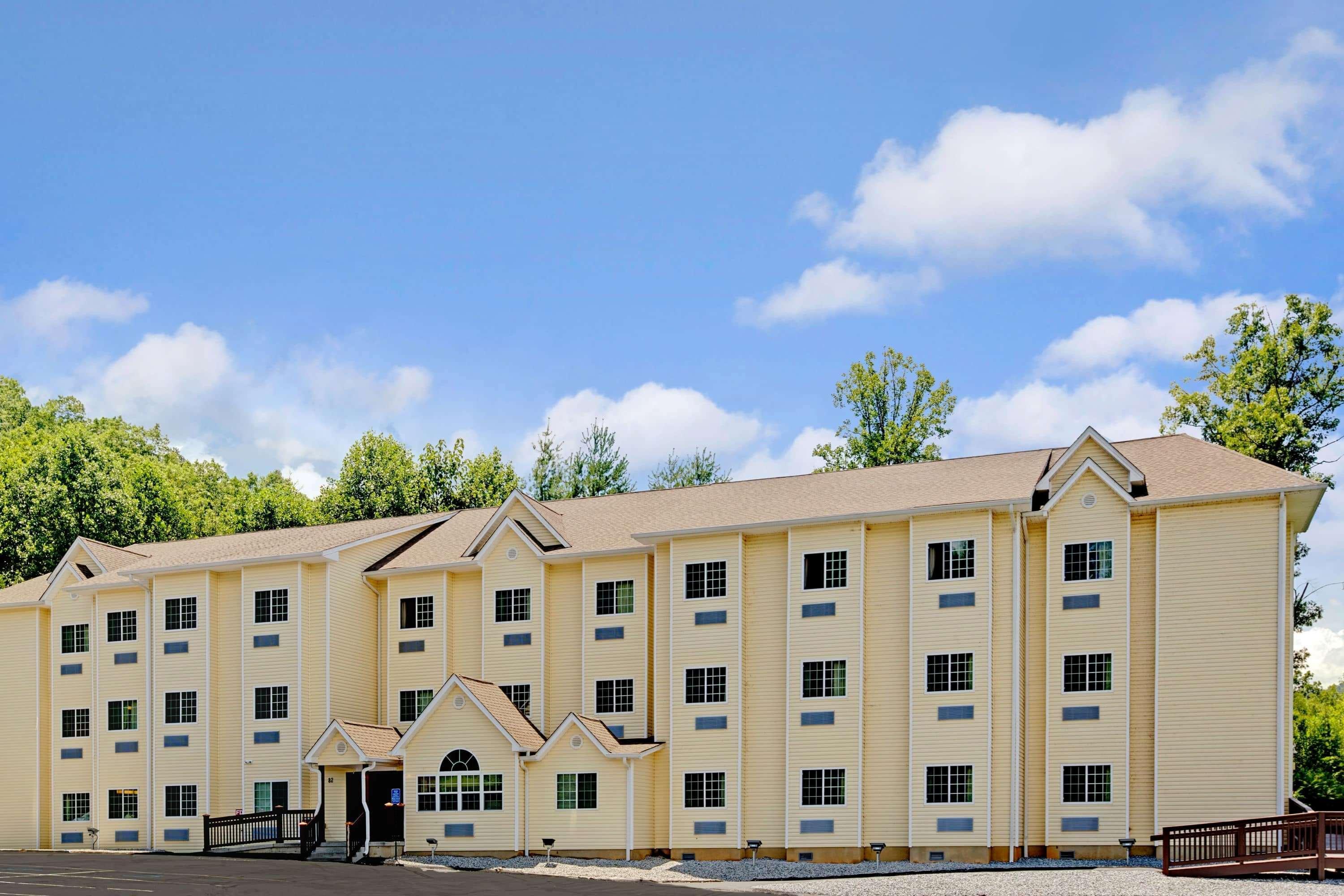 Microtel Inn & Suites By Wyndham Bryson City Ngoại thất bức ảnh